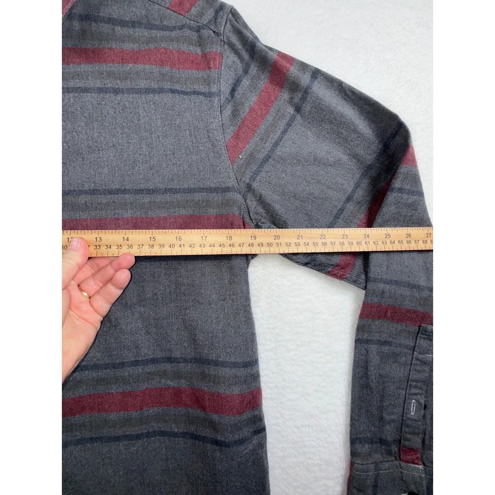 The North Face Mens Flannel Shirt Gray Striped Button Down Long Sleeve